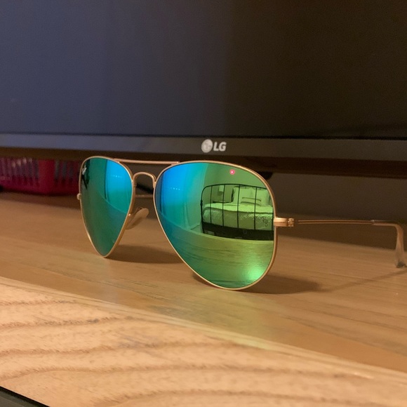 Ray Ban Aviator Flash Green Lenses - Picture 3 of 7